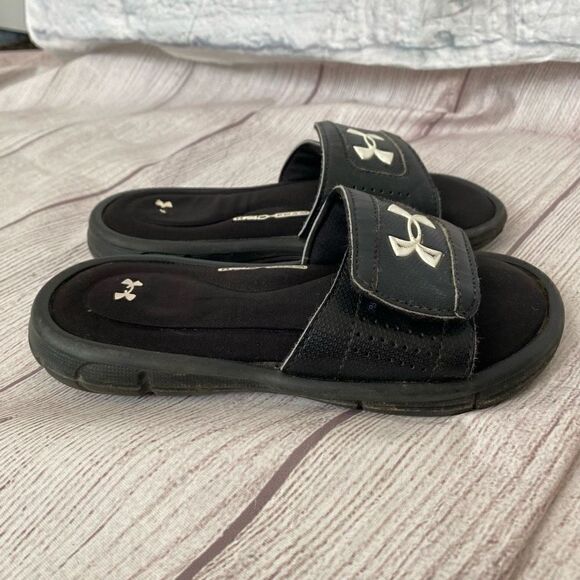 Under Armour toddler sz 12 black 4D foam comfort slides w/adjustable top strap - Picture 3 of 10